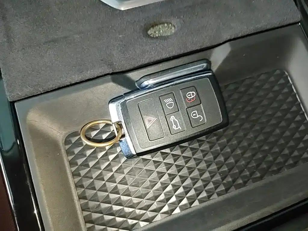 Range Rover Evoque 2023 Model, Evoque L 249PS Luxury Edition — миниатюра 9