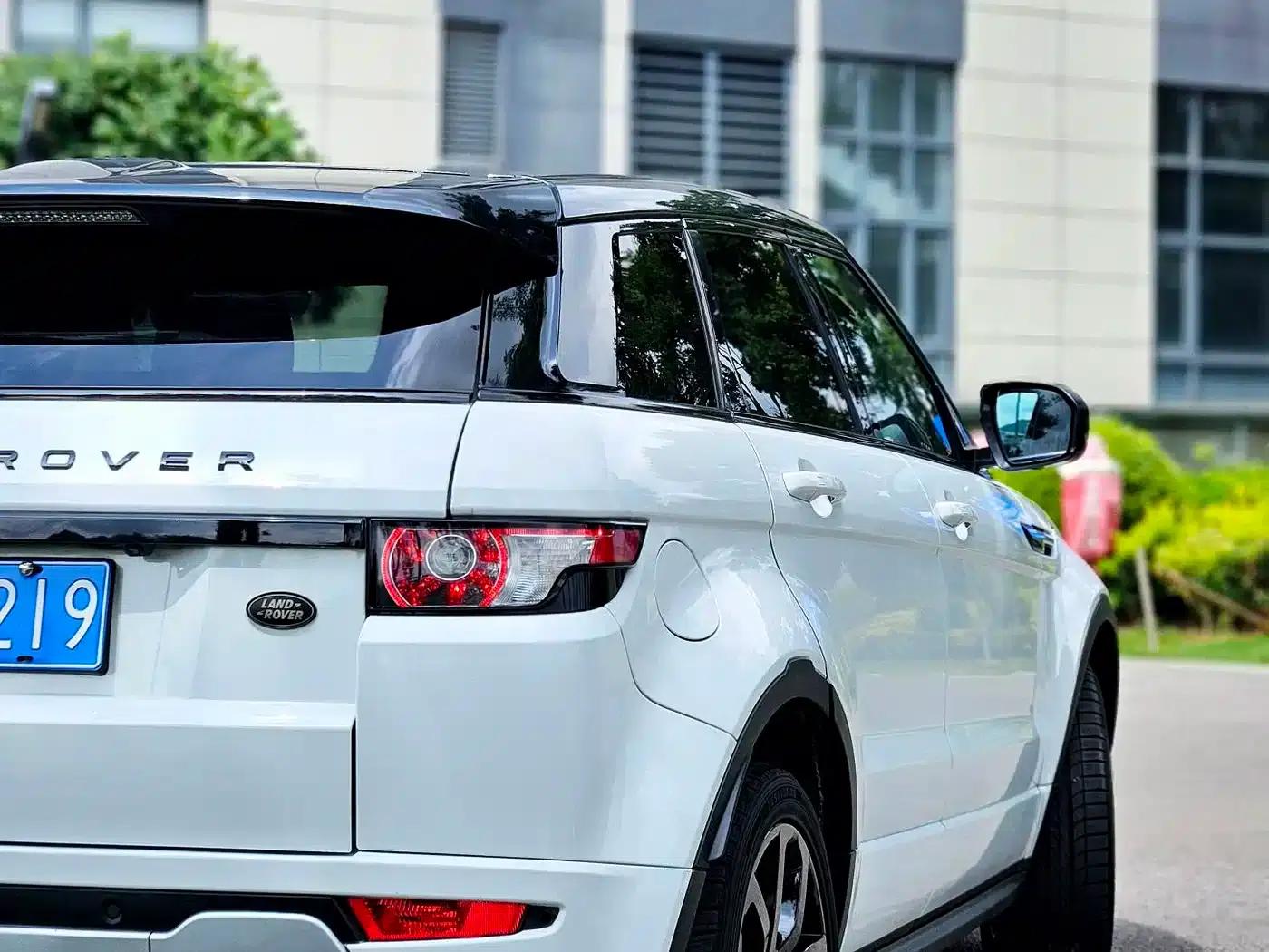 2013 Range Rover Evoque Imported 2.0T 5-Door Dynamic Edition — миниатюра 19