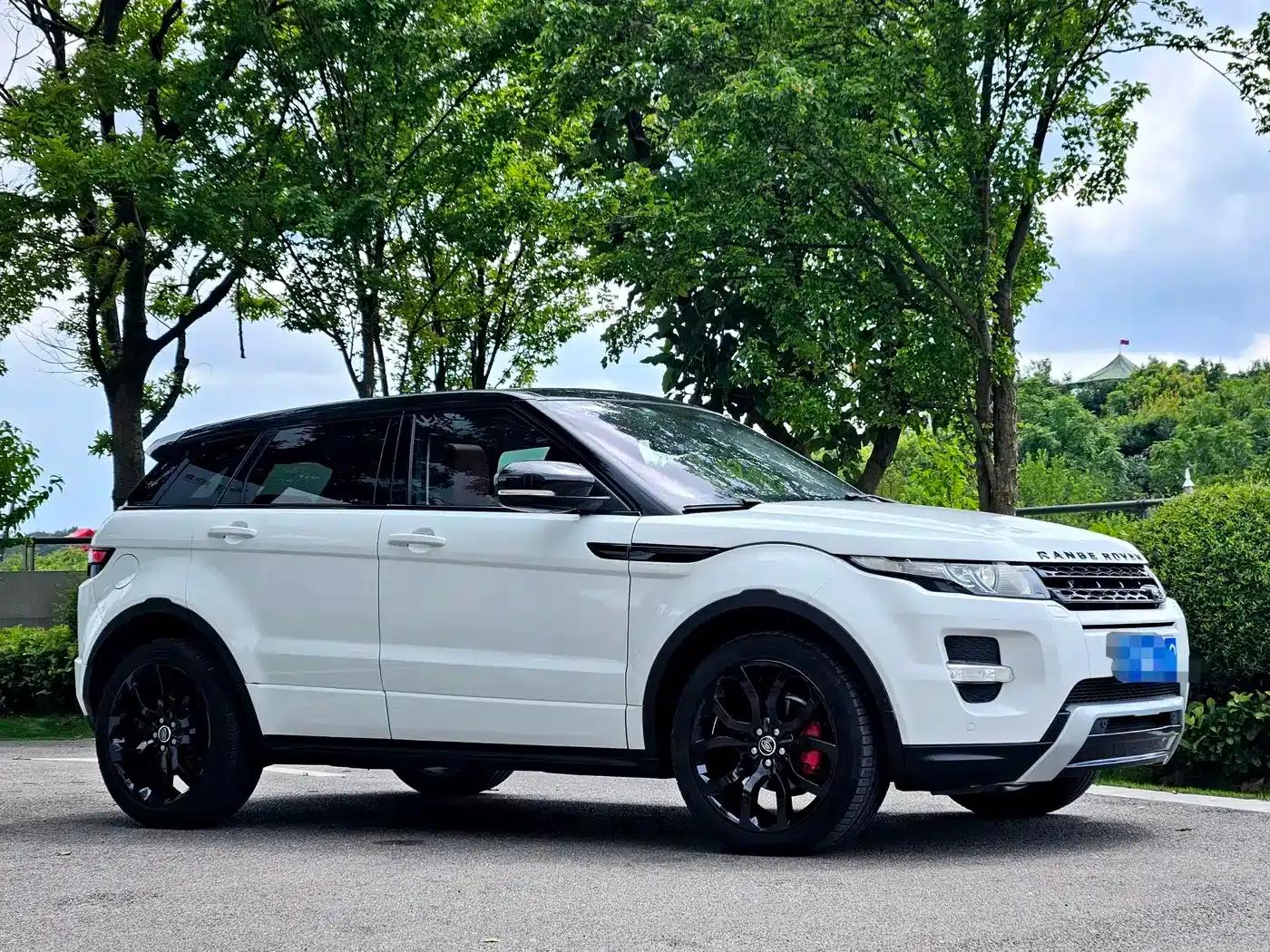 2013 Range Rover Evoque Imported 2.0T 5-Door Dynamic Edition — миниатюра 3