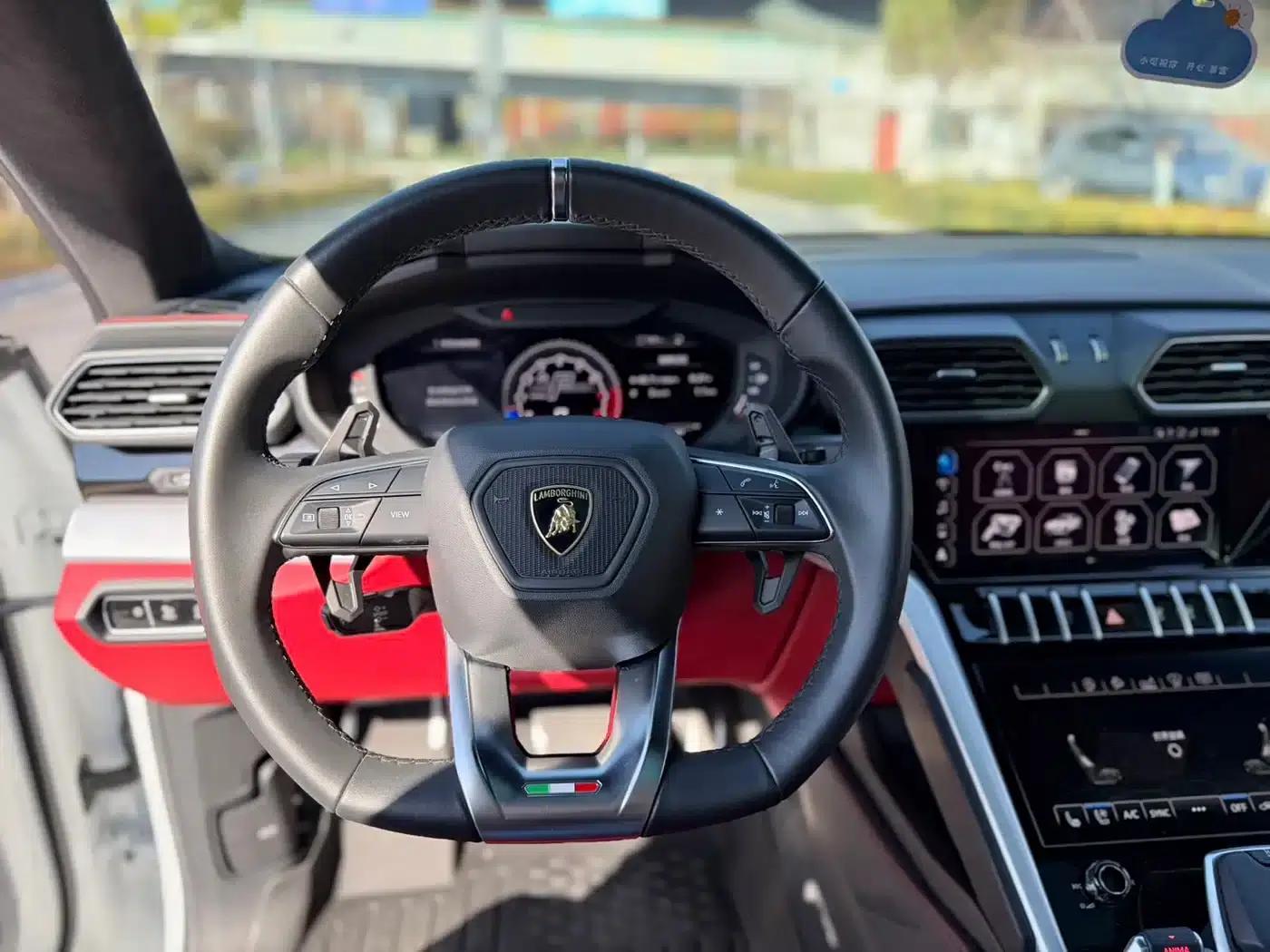 2021 Urus 4.0T V8 — миниатюра 5