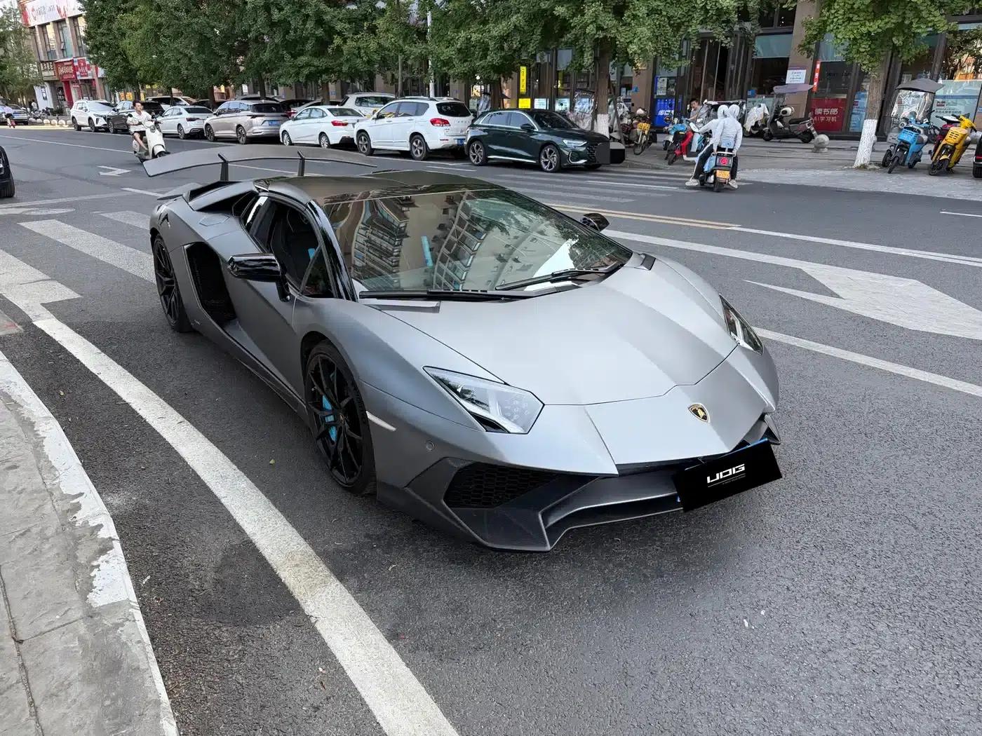 2013 Aventador LP 700-4 Roadster — миниатюра 4