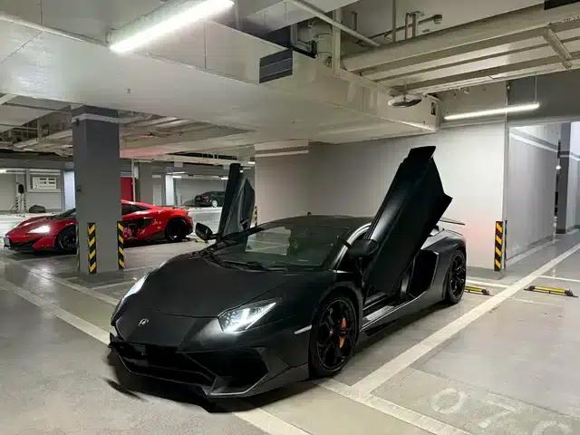 2013 Aventador LP 700-4 Roadster