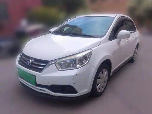 Venucia D50 2015 1.6L Automatic Fashion Edition