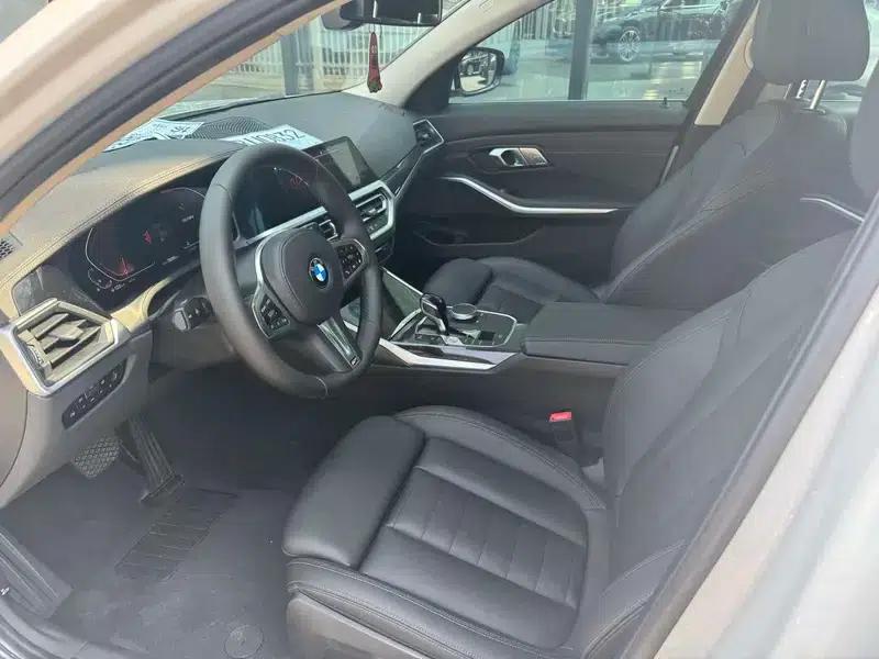 2020 BMW 3 Series 325Li M Sport Package — миниатюра 13