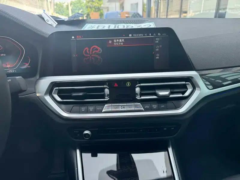 2020 BMW 3 Series 325Li M Sport Package — миниатюра 9