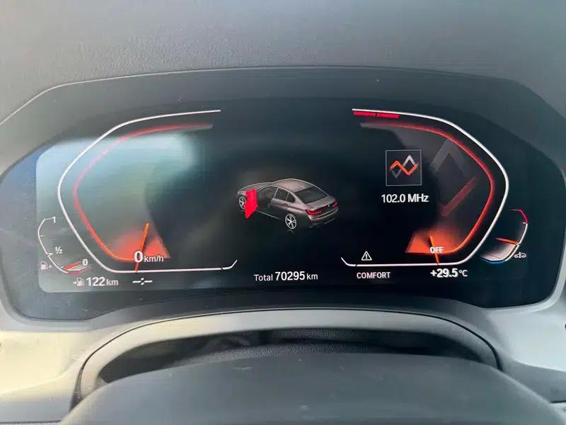 2020 BMW 3 Series 325Li M Sport Package — миниатюра 10
