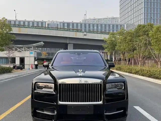 2018 Cullinan, four-seater version