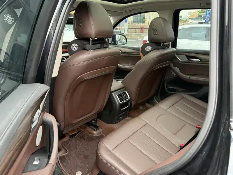 BMW X3 2023 xDrive30i Leading Edition M Sport Package — миниатюра 9