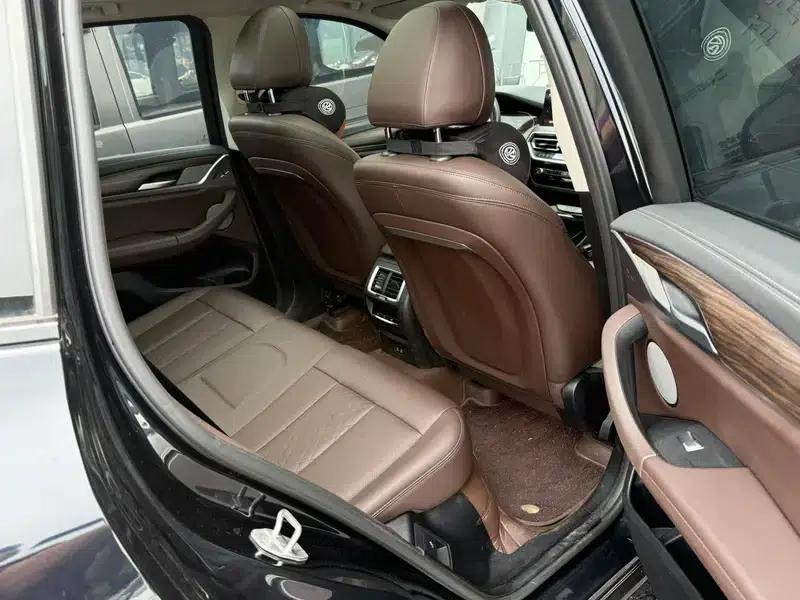 BMW X3 2023 xDrive30i Leading Edition M Sport Package — миниатюра 10