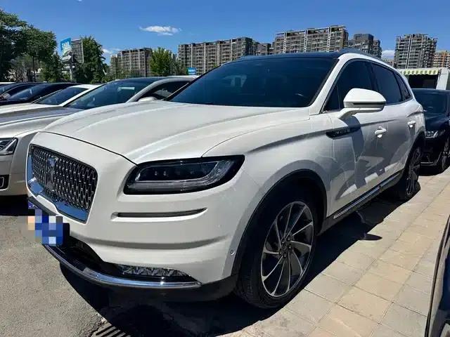 Navigator 2021 2.7T AWD Premium Edition
