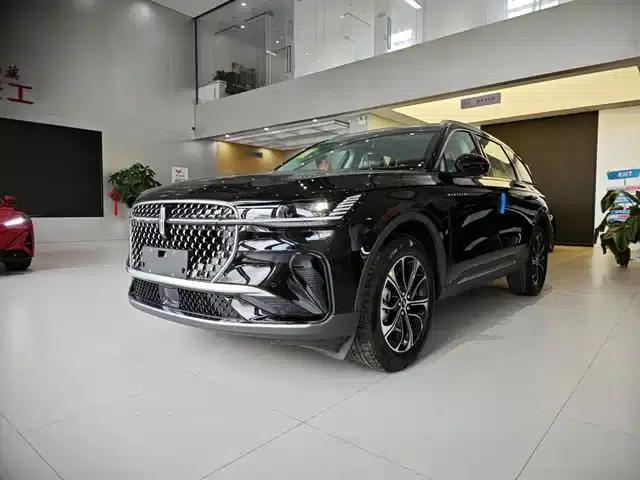 Navigator 2026 2.0T AWD Premium