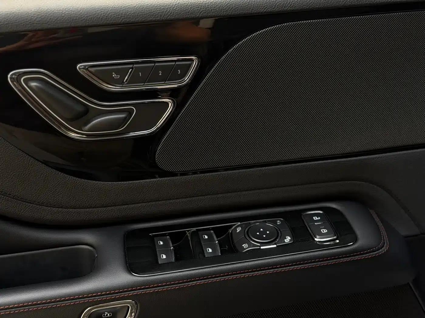 2020 Aviator 3.0T V6 AWD Premium Edition — миниатюра 19
