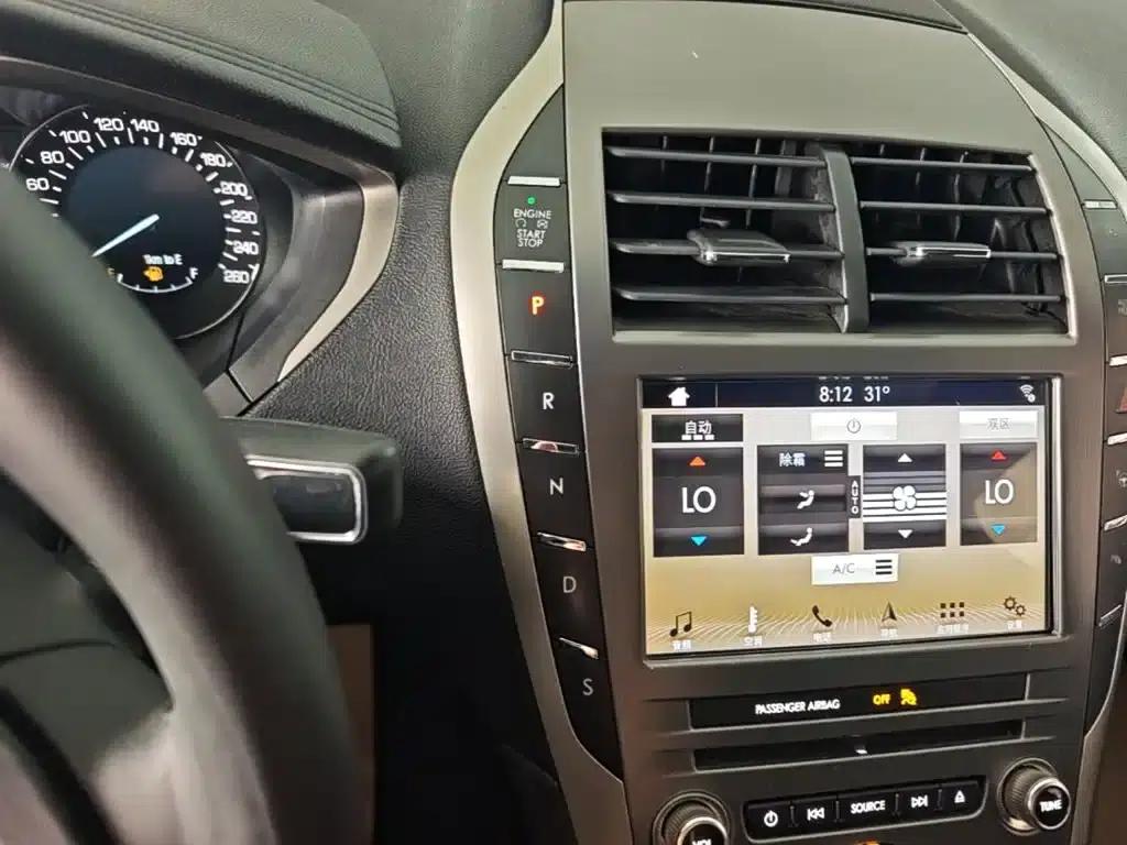 Lincoln MKZ 2017 2.0T Premium Edition — миниатюра 14