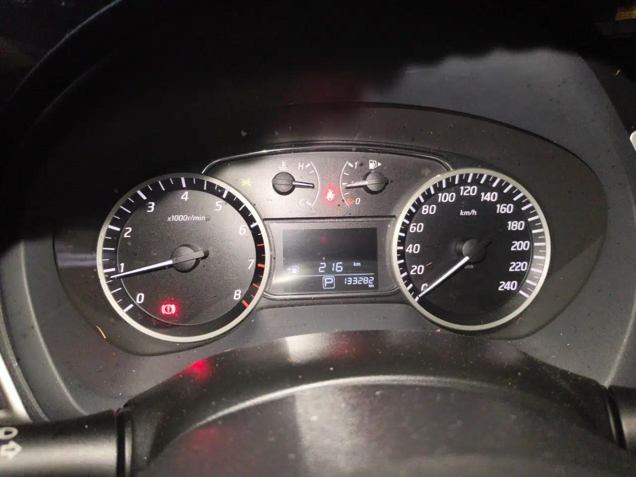 Nissan Sylphy 2019 1.6XV CVT Smart Connect Luxury Edition China VI Standard — миниатюра 11