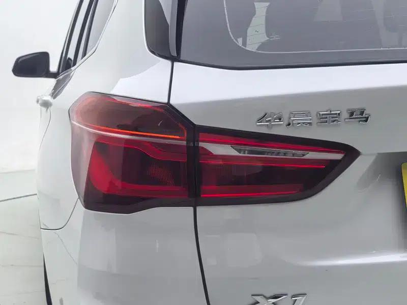 BMW X1 2019 sDrive20Li Leading Edition — миниатюра 13