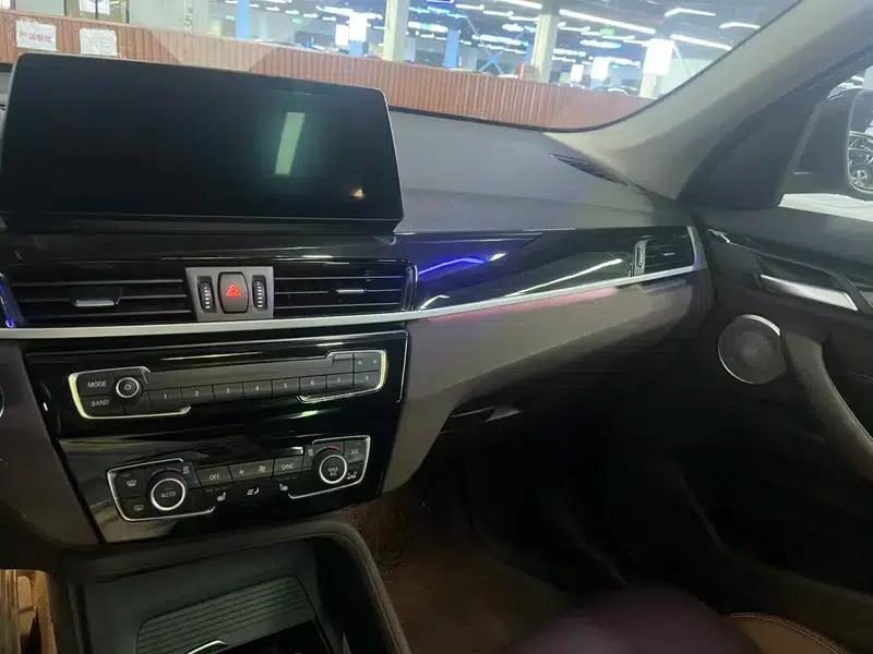 BMW X1 2021 sDrive25Li Leading Edition — миниатюра 7