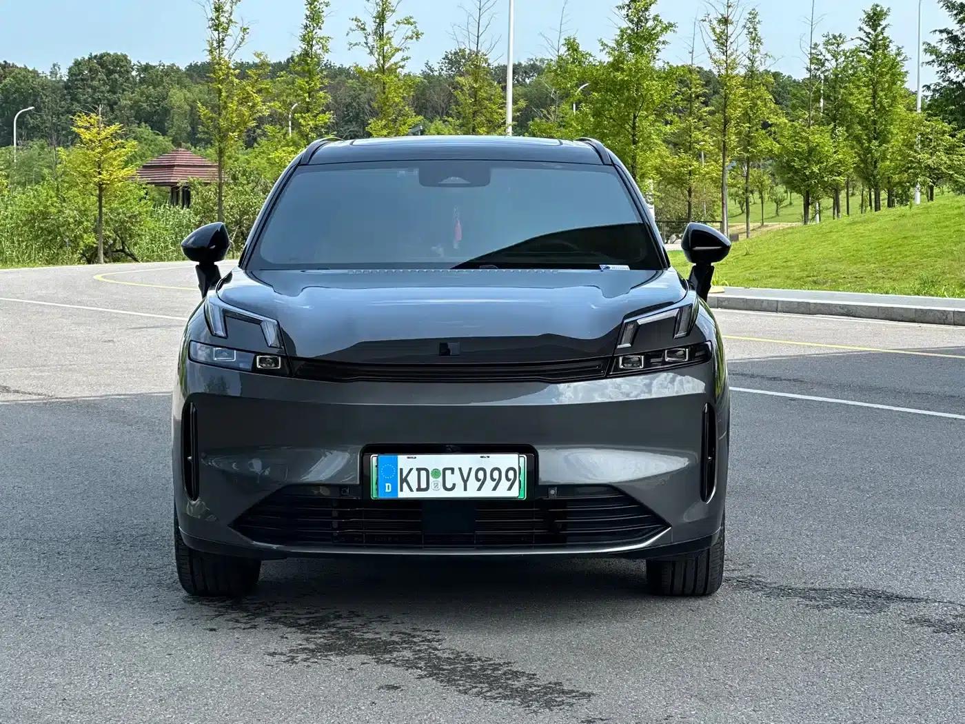 Lynk & Co 08 EM-P 2023 Model, 120km Long Range Halo — миниатюра 2
