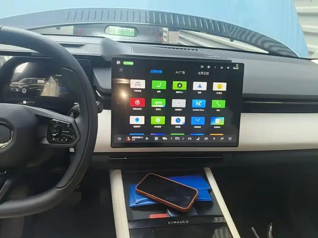 Lynk & Co 08 EM-P 2026 Model 210 AWD Performance Ultra H7 — миниатюра 13