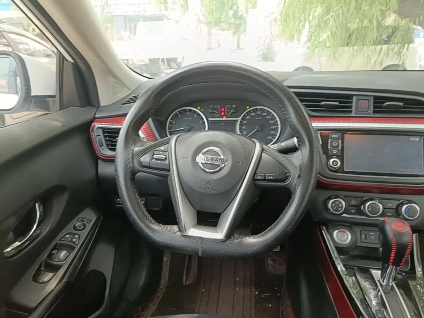 Nissan Lannia 2016 1.6L CVT Smart Cool Edition — миниатюра 13