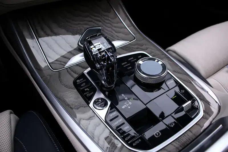 2019 BMW X7 xDrive40i Executive M Sport Package — миниатюра 11