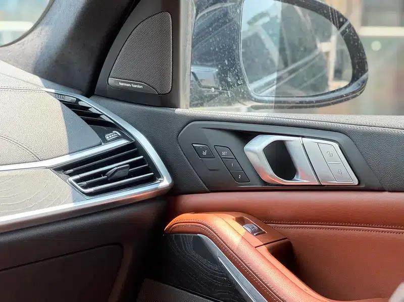 BMW X7 2020 xDrive40i M Sport Package — миниатюра 7