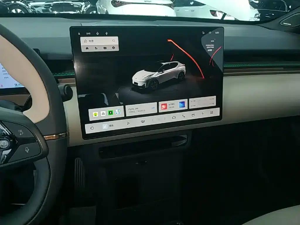Lynk & Co Z20 2025 Model 530km RWD Pro — миниатюра 13