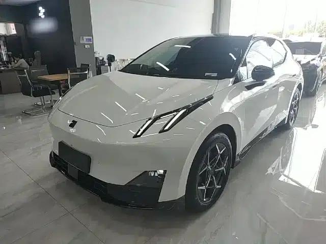 Lynk & Co Z20 2025 Model 530km RWD Pro