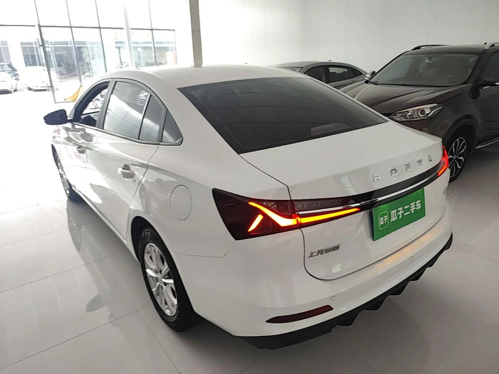 Roewe i5 2026 Model 1.5L Manual Comfort Version — миниатюра 4