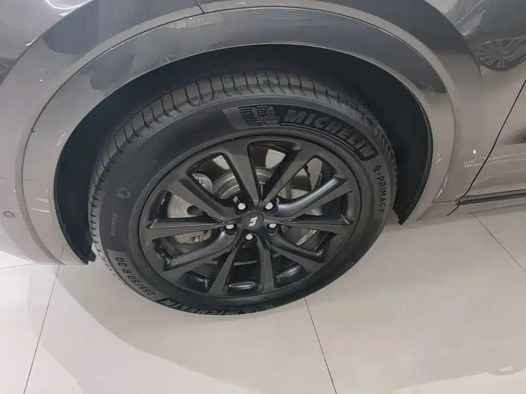Li Auto ONE 2021 Extended Range 6-Seater — миниатюра 23