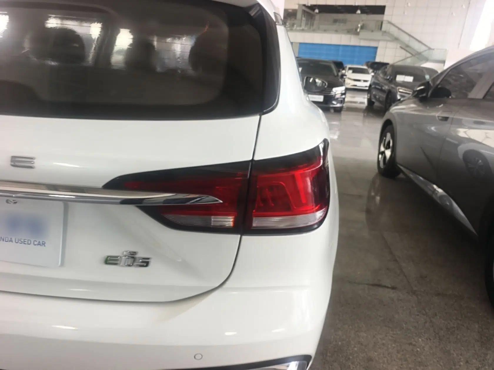Roewe Ei5 2019 Smart Connect Flagship Edition — миниатюра 9