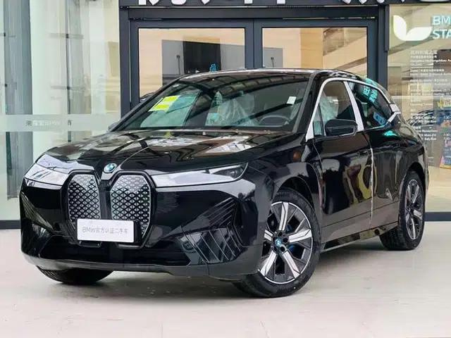 BMW iX 2023 xDrive40