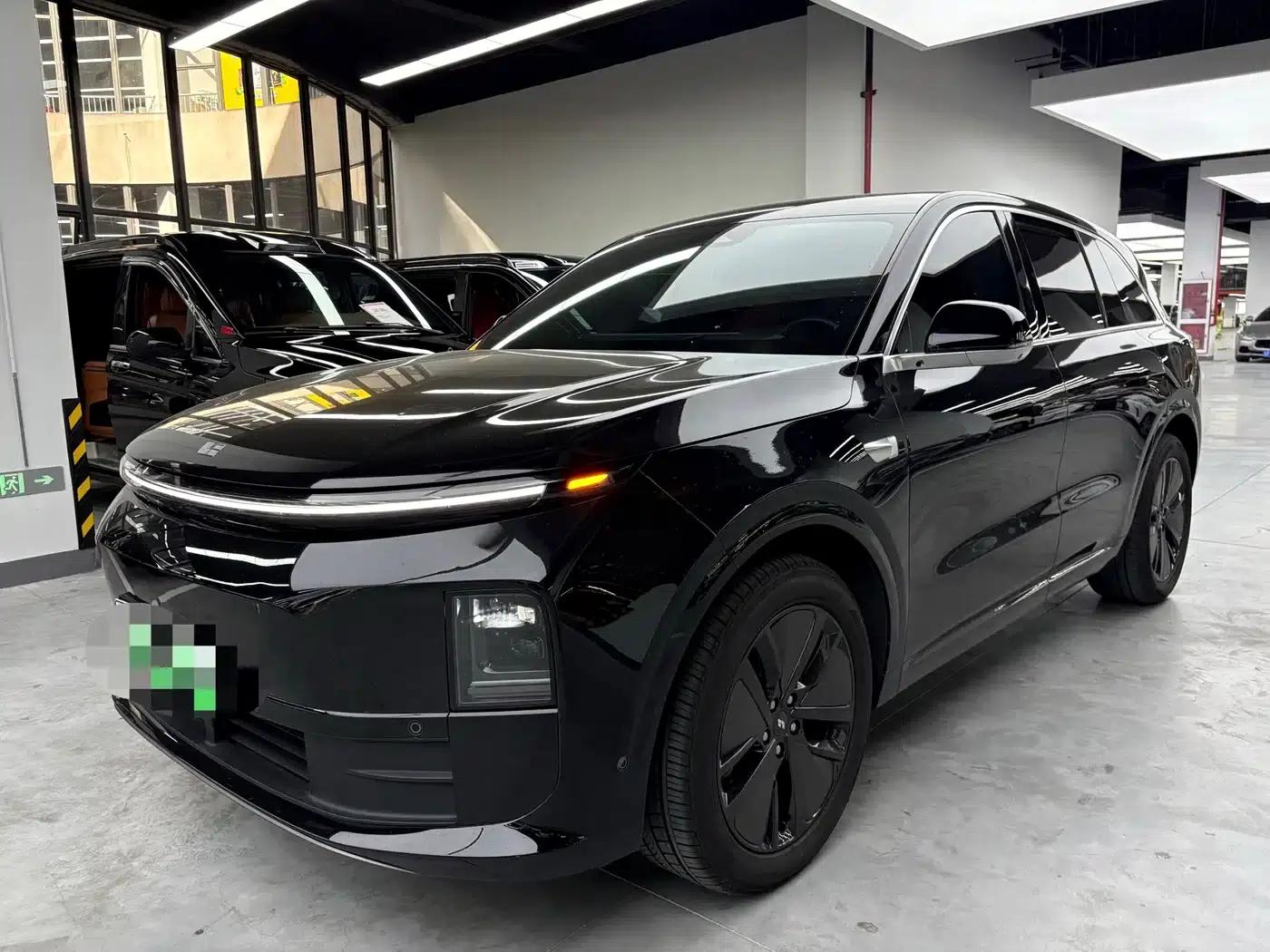 Li Auto L6 2024 Pro — миниатюра 1