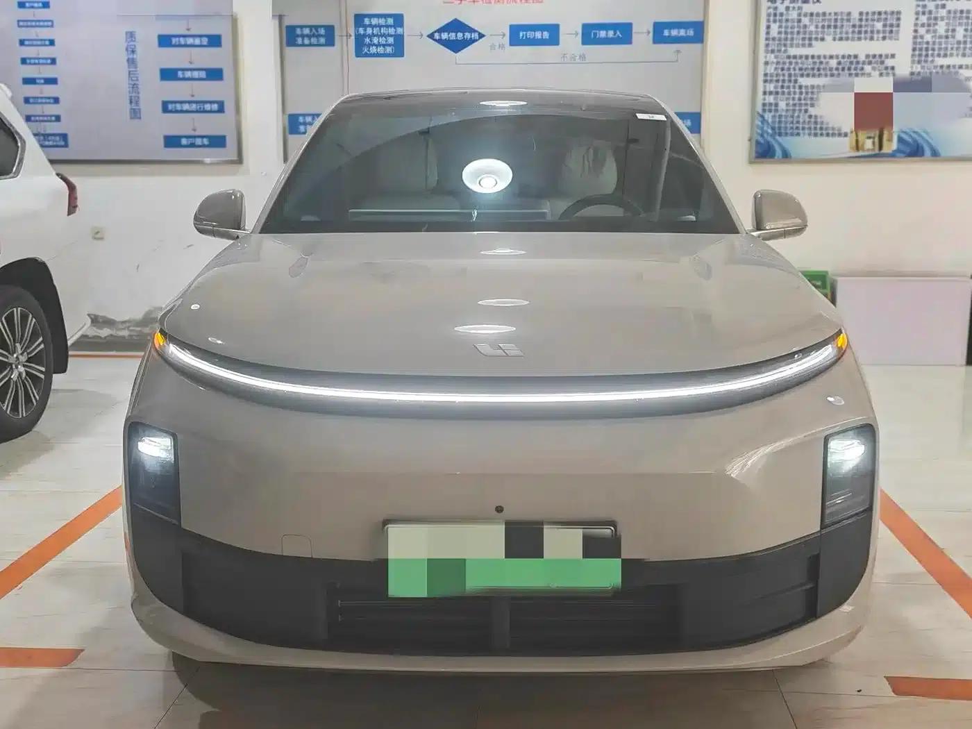 Li Auto L6 2024 Pro — миниатюра 3