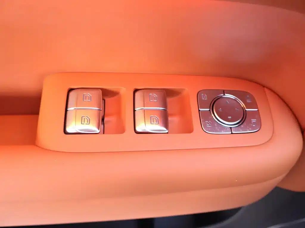 Li Auto L6 2024 Pro — миниатюра 17
