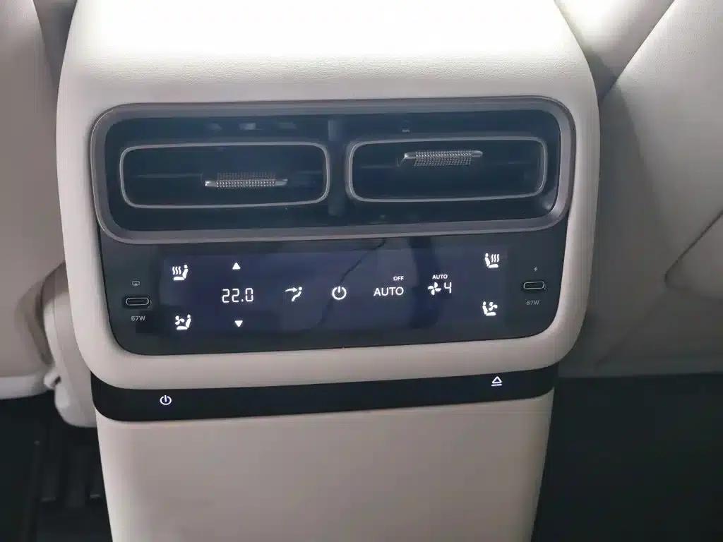 Li Auto i6 2025 Two-Wheel Drive Standard Edition — миниатюра 14