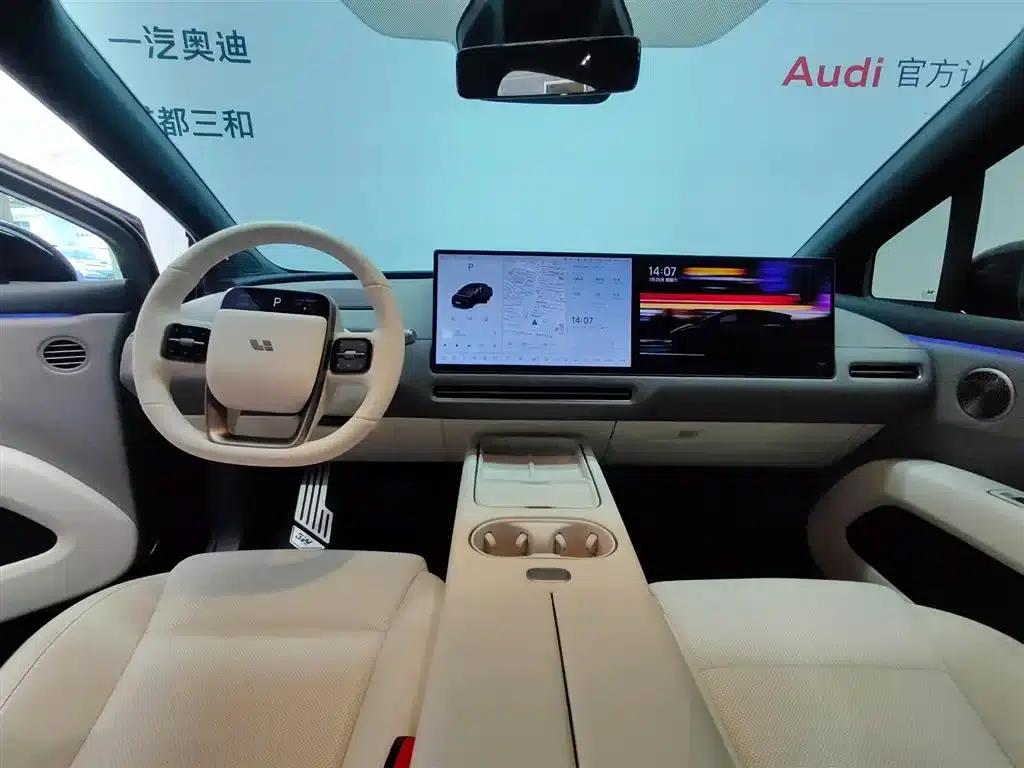 Li Auto i6 2025 Two-Wheel Drive Standard Edition — миниатюра 6