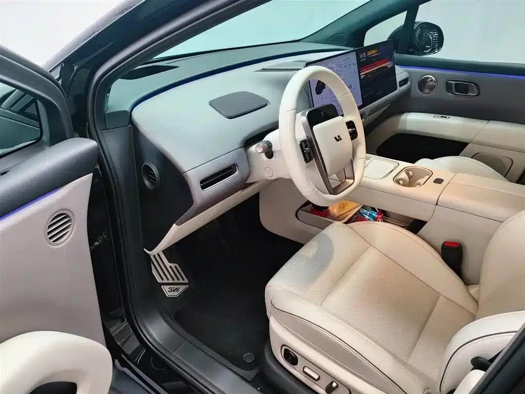 Li Auto i6 2025 Two-Wheel Drive Standard Edition — миниатюра 10