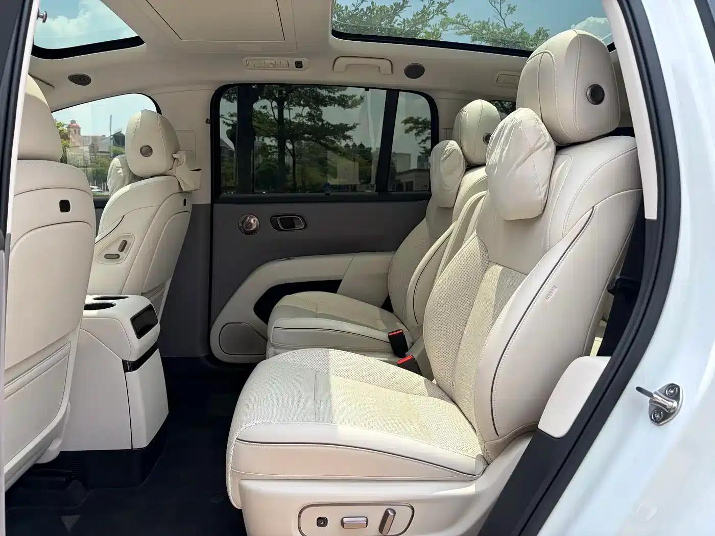 Li Auto i8 2025 Standard Edition — миниатюра 10