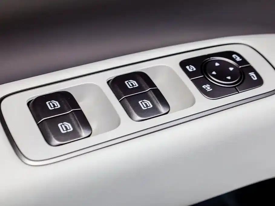 Li Auto i8 2025 Standard Edition — миниатюра 29