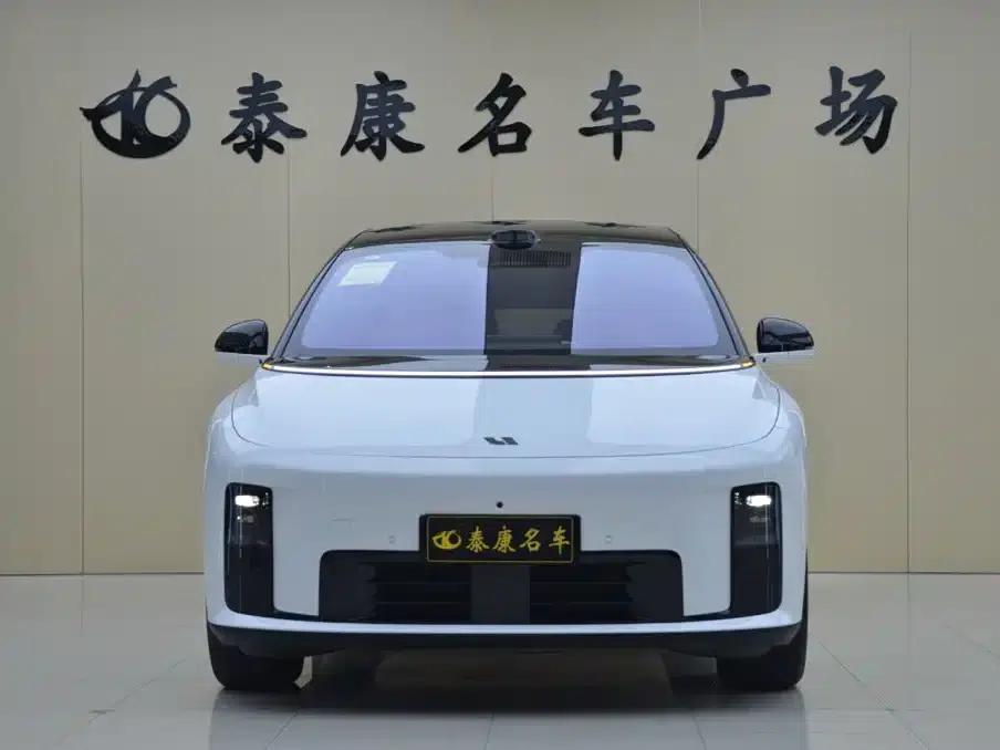 Li Auto i8 2025 Standard Edition — миниатюра 2