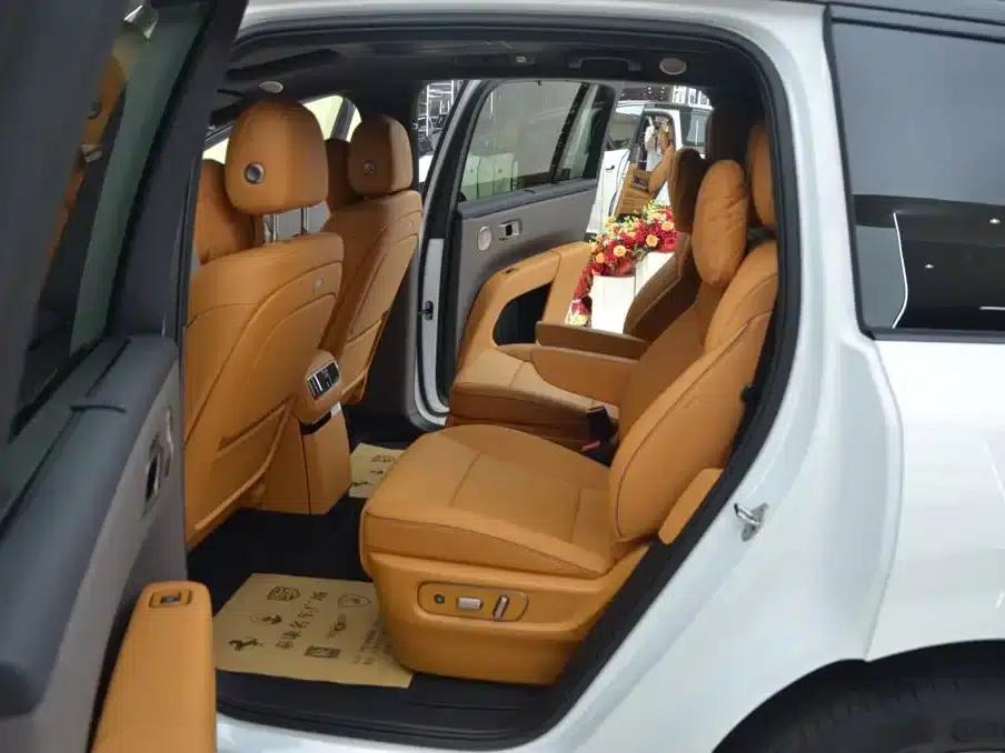 Li Auto i8 2025 Standard Edition — миниатюра 5