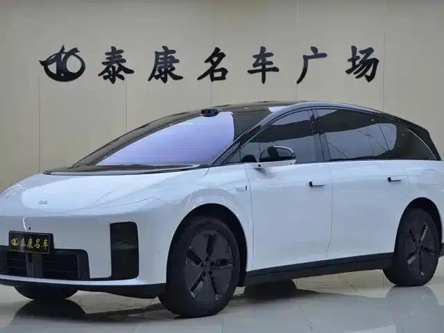 Li Auto i8 2025 Standard Edition