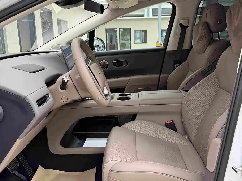 Li Auto i8 2025 Standard Edition — миниатюра 4