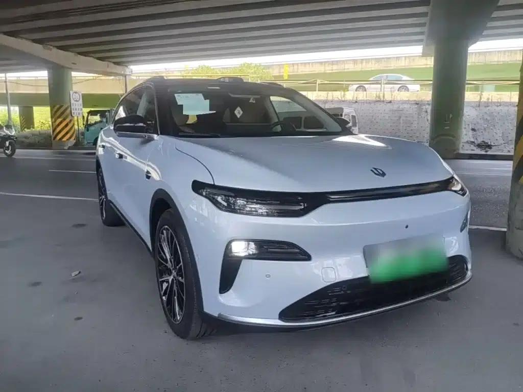 Leapmotor C11 2026 Pure Electric 640 LiDAR Smart Edition — миниатюра 4