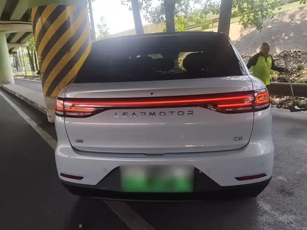Leapmotor C11 2026 Pure Electric 640 LiDAR Smart Edition — миниатюра 6