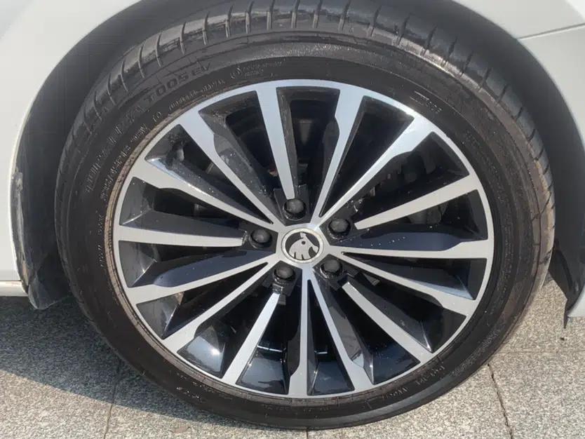 Skoda Superb 2016 TSI330 DSG Smart Drive Edition — миниатюра 7