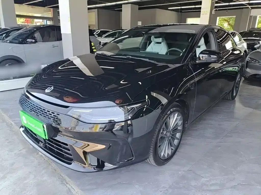 Leapmotor C01 2024 Range Extended 216 Premium Edition — миниатюра 1