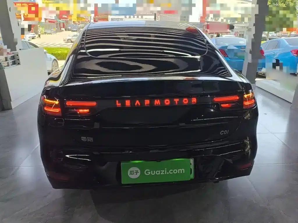 Leapmotor C01 2024 Range Extended 216 Premium Edition — миниатюра 6