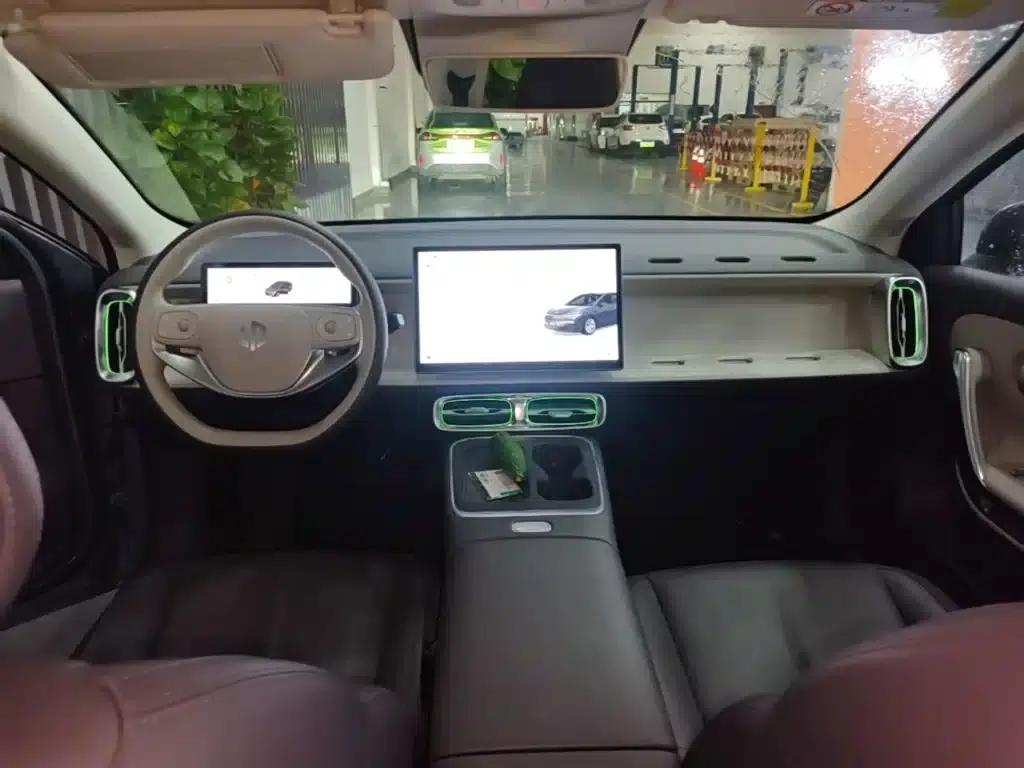Leapmotor B01 2025 Model 550 LiDAR Edition — миниатюра 10