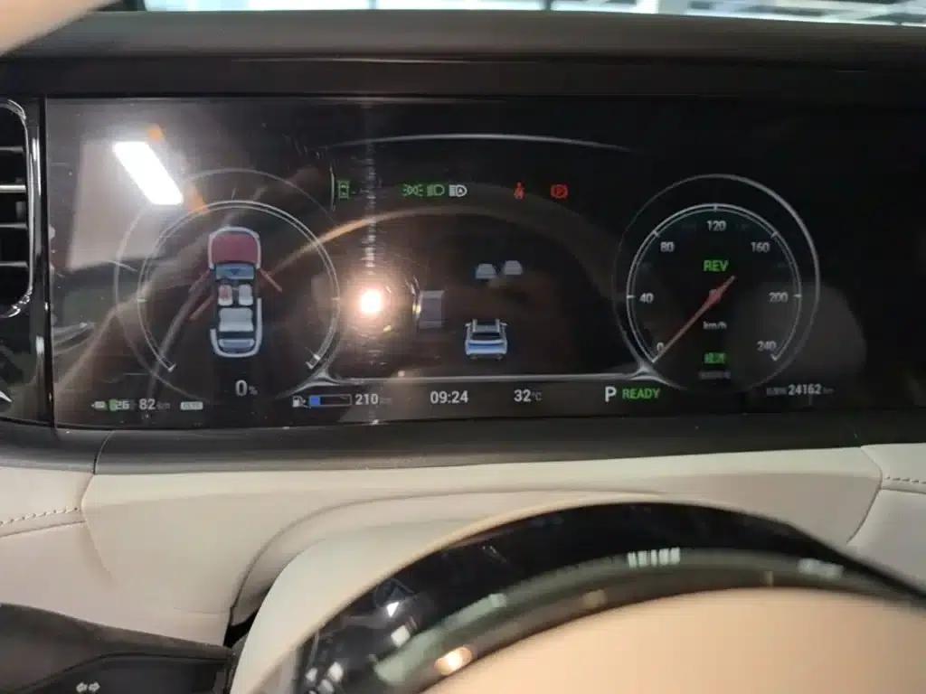 Voyah Free 2025 Model 318 318km Rear-Wheel Drive Touring Edition — миниатюра 12